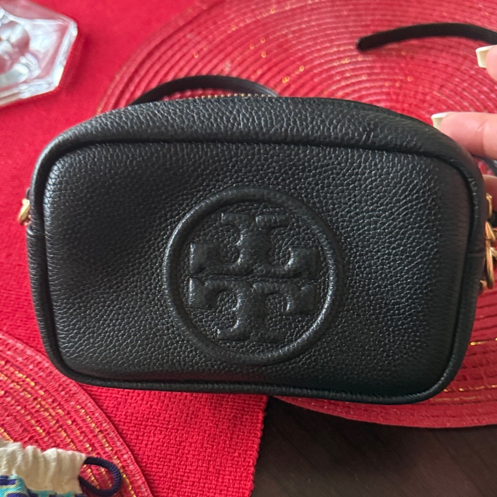 Tory Burch Black Miller Crossbody Bag and Matching Wallet with Gold Accents - Picture 2 of 13